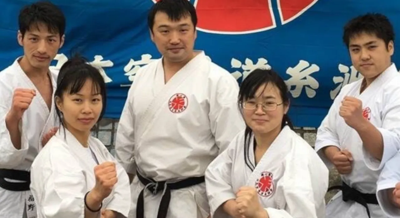 日本空手道直心塾 稽古をしている様子